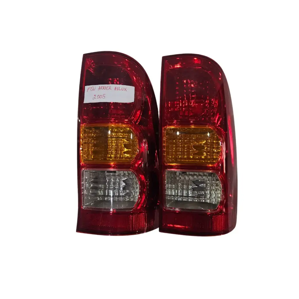 Feu arriere hilux 2005