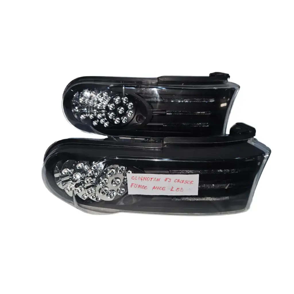Feu arriere fj cruiser avec led fume